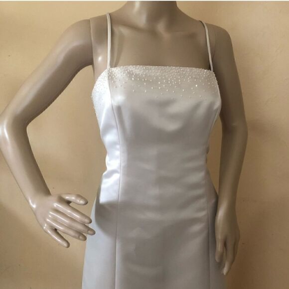 EUC ANN TAYLOR Ivory Spaghetti Strap Floor Length Beaded Bridal Prom Gown 4 - Picture 1 of 15